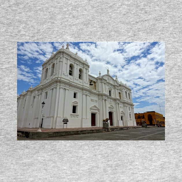 Nicaragua - Basilica Catedral De La Asuncion De Leon by franck380